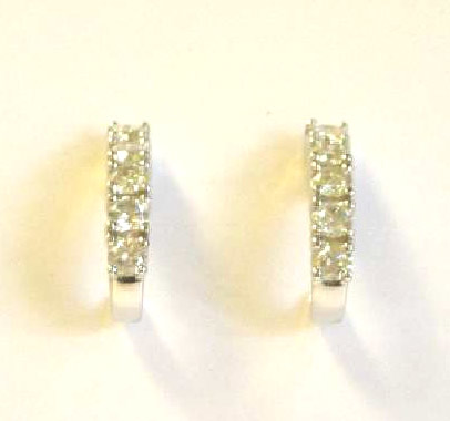 10 round Diamonds