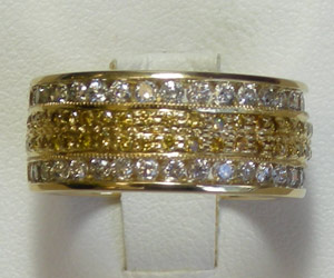 1.13 Ct. tw Yellow & White Diamond Ring