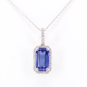 3.73 Carats Blue Sapphire .33 Carats Diamonds Necklace in 18 K White Gold