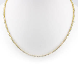 18 K Yellow Gold Necklace With Total 5 Carats VS Clarity Diamonds