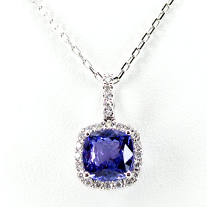 2.29 Carats Blue Tanzanite and Diamonds Necklace